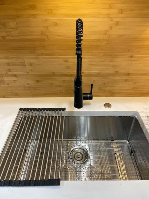 Private-Suite, Kitchen, Laundry, Rainfall Shower, 4Ktv El Centro Ngoại thất bức ảnh